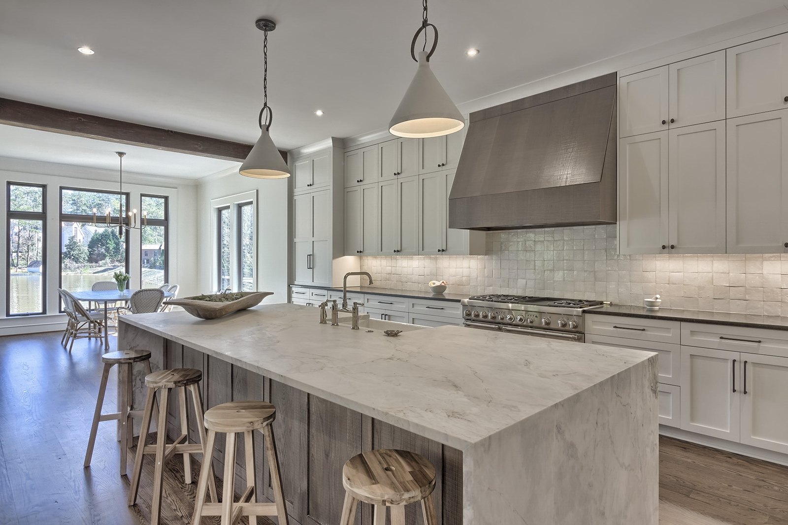 Forest Lake, the kitchen